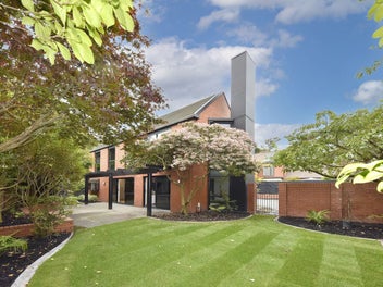 Contemporary Living with Architectural Flair