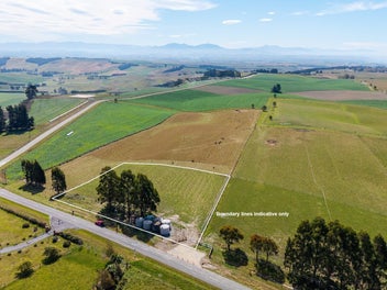 High in Hadlow - 6,730m2