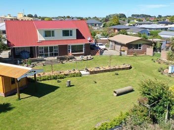 Rare In-Town Lifestyle Holding – Home, Land...