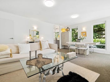 Epsom Spanish Style Gem - DGZ