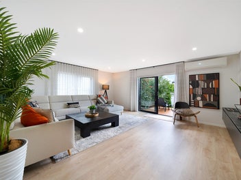 Overseas Bound! Vendor Says Sell!