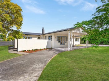 Easy Living, Great Location - BEO $699,000