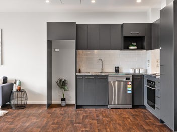 Vacant + Garage = Present All Offers!