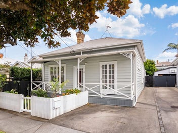 Cardwell Classic in Close-Knit Community