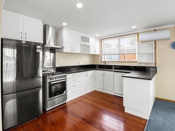 TIDY, LOCK 'N' LEAVE APPEAL, CITY-FRINGE LIVING