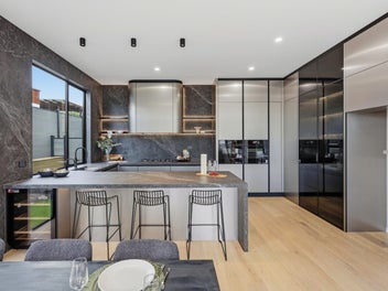 High Spec! Must Be Sold! In Macleans!