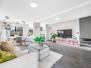 Affordable and Smart Living in Golflands