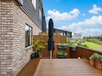 Park Side Home that Meets Your Budget