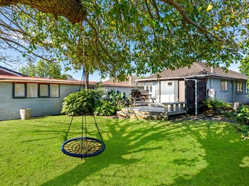 DON'T BE FOOLED SHE'S STILL GENIE ON THE BLOCK