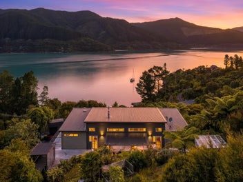 Secluded Sounds Living. Adventure at Your Doorstep