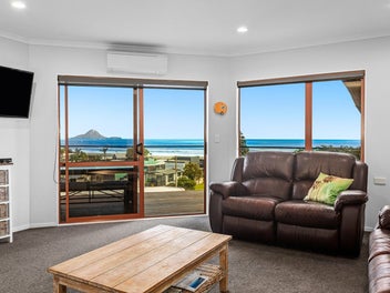 Outstanding Ocean Views at Ohope