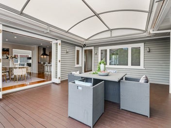 Large Scale Family Living + Home & Income