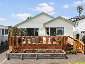 Sun, space and easy living.