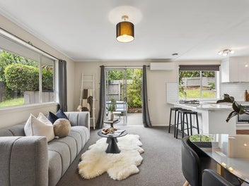 Trust Your Spidey-Senses - Beat The Auction