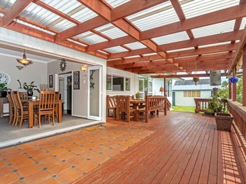 Large family living - sought after location