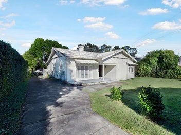 Rare 1,439sqm parkside freehold – prime...