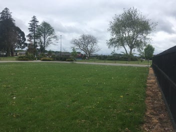 Woodend - Ravenswood section Ideal