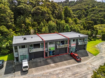 The Ultimate Live & Work Setup