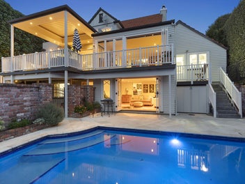 Superb Family Home with Incredible Views