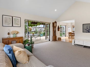 Deceased Estate - One Careful Lady Owner