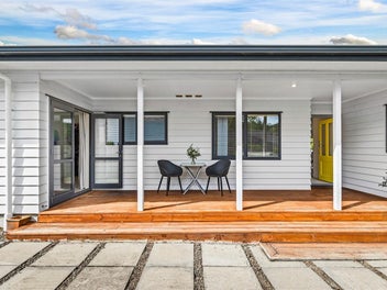 Sunsets, Space & Serious Family Living.