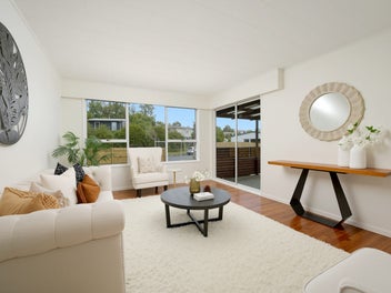 Family Comfort in a Prime Cul-de-Sac Setting