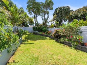 Owner moving out of town, must be sold!