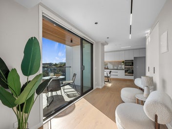 Skyloft Penthouse - Heart of Takapuna