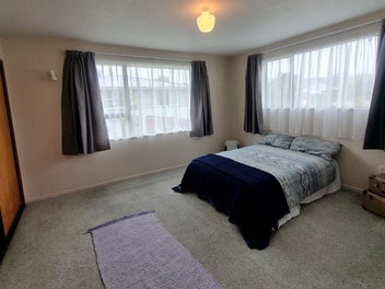 Spacious 3 Bedroom on large section