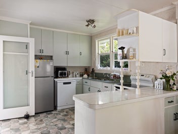 Immaculate, Easy-Care Living