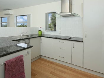 Freehold - Renovated - Double Glazed in Heights