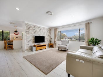 Freehold. Standalone. Coastal.