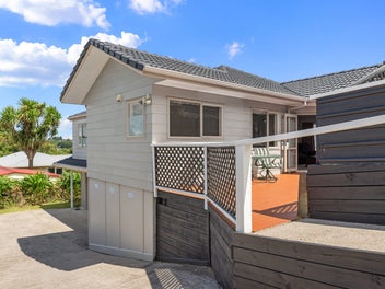 Family home with space, sun and central location