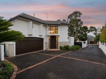 IDYLLIC LIVING | BLUE-CHIP POSITION