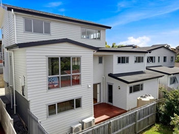 Freehold Standalone & Double Garage