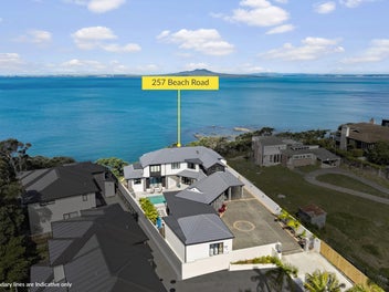 OVER 2000m2 OF WATERFRONT