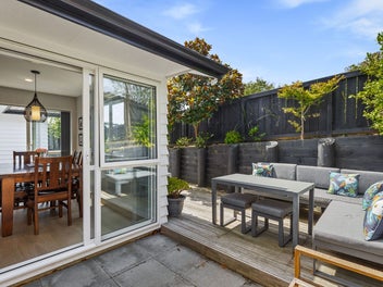 Peace, Love & Enjoy | Perfect Privacy