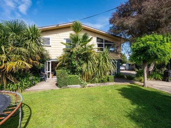 A home that grows with you in picturesque Riwaka