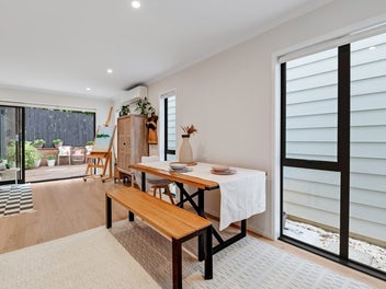 Smart, Easy-Care Living in Stanmore Bay
