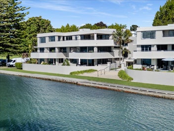 Sea Views and Sophistication