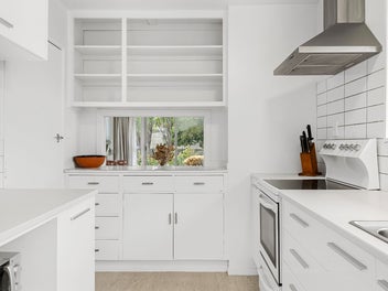 Smart Buying in a City-Fringe Hotspot