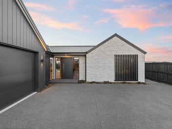 Unforgettable luxury, Iconic views