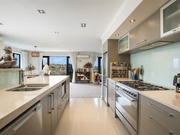 Vendors are downsizing so you can Upsize.