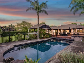 Luxury Estate Living — Where Prestige, Space &...