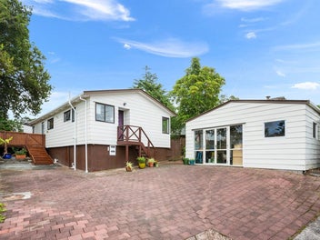 Your First Step into Titirangi Living