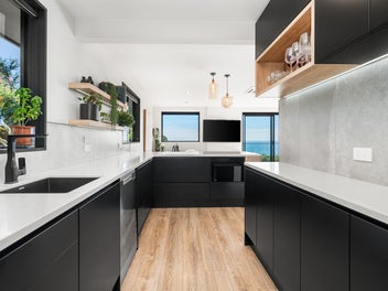 Final Week! Stylish Coastal Cool