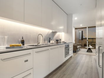 Parkside, Position and Lifestyle