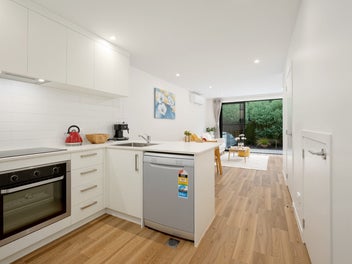 G.J. Gardner Built - Sun-Filled Modern Home
