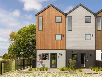 4.9% Yield, This Location, Why wouldn't you invest