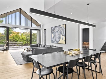 Sublime Architecture, Supreme Location